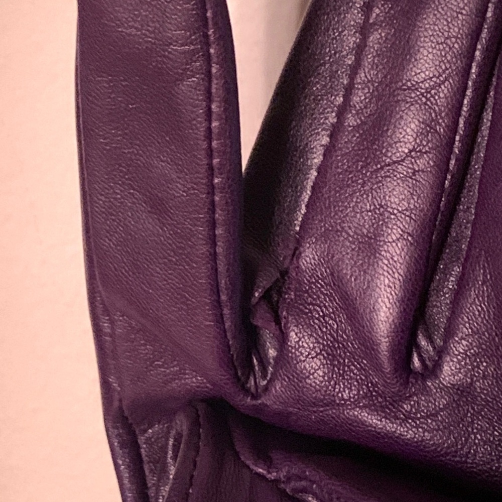 Ladies long purple gloves. Leather, silk lined. Fashion expressions. Size M. NWT - Picture 10 of 10